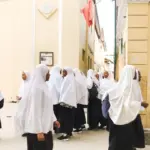 Ako vyberať peniaze na Zanzibare bez zbytočných poplatkov a stresu