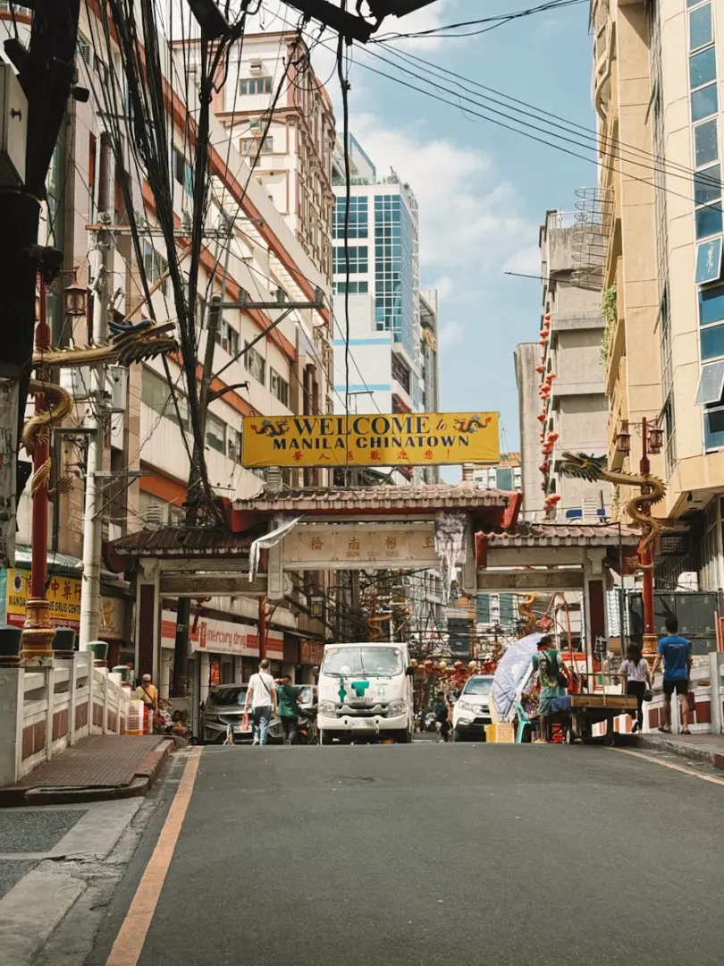 Photo by BRYNLLD Welcome to manila chinatown, philippines.