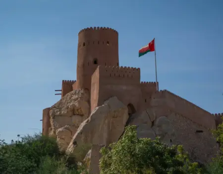 Výber peňazí v Ománe