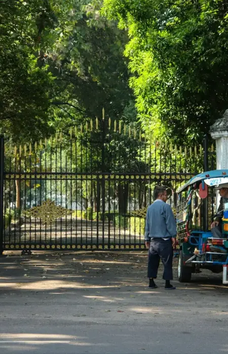 Ako vyberať peniaze v Laose