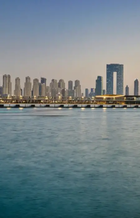 Čo si zbaliť na dovolenku v Dubaji bez stresu s praktickými tipmi pre dokonalý pobyt Čo si zbaliť na dovolenku v Dubaji